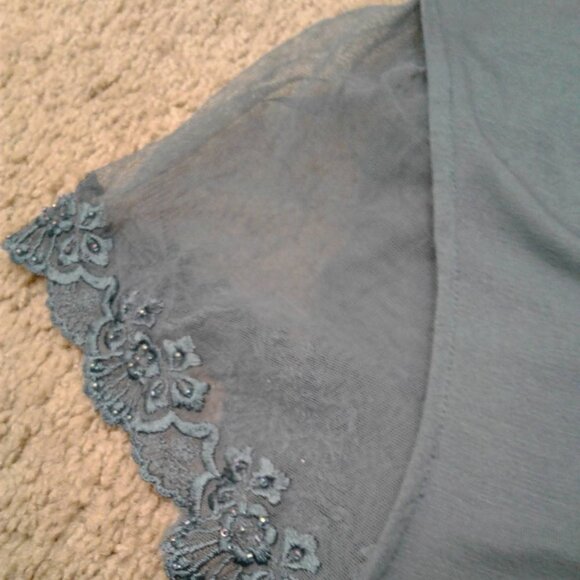 Hillard & Hanson top with sheer detailed short sleeves Size: XL - Picture 10 of 16